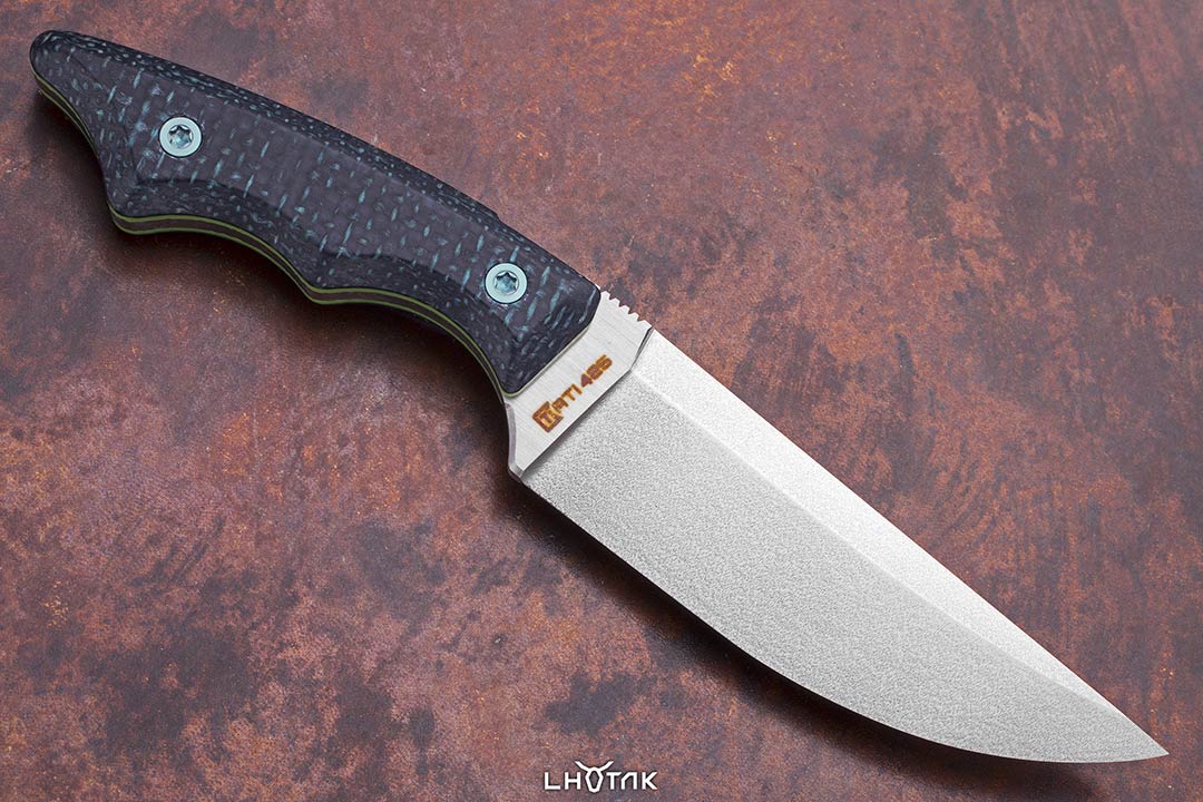 RL1-NeckKnife_BlackGreen_02.jpg