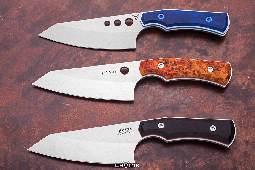 3FingerNeckKnives.jpg