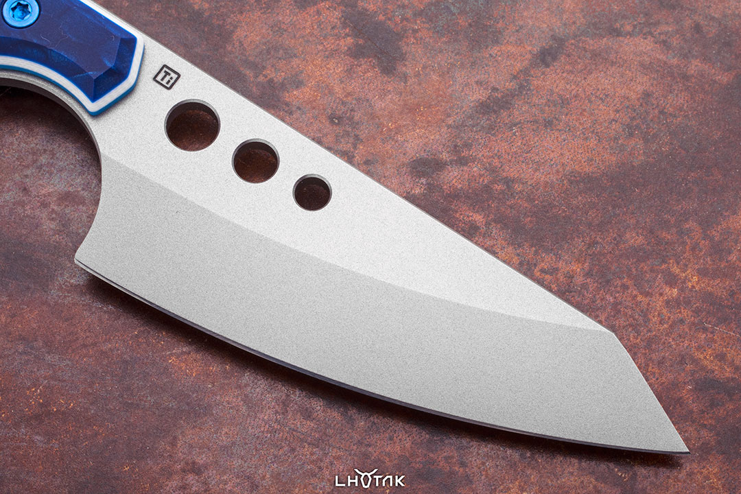 3FingerNeck_BlueJuma_04.jpg