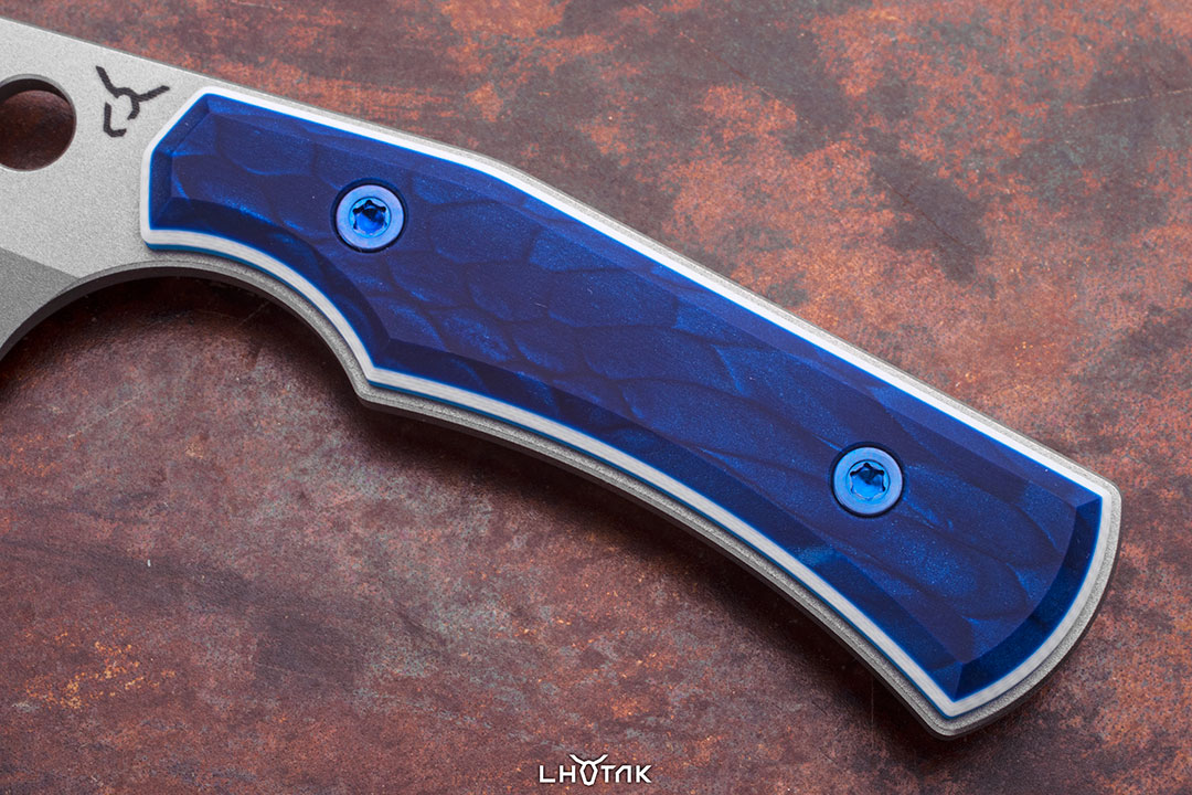 3FingerNeck_BlueJuma_05.jpg