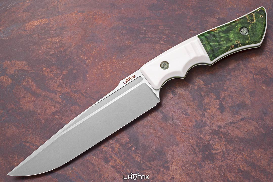 RL4_OutDoor_ElforynBoxElder_01.jpg